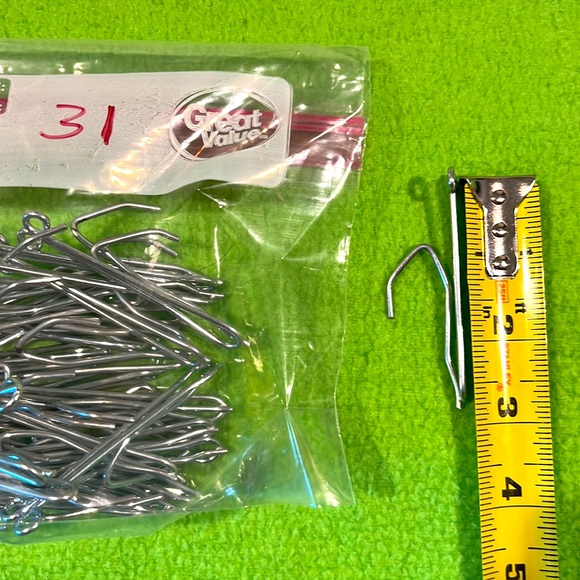 117 Drapery Slip-On Pin Hooks Assorted Sizes - Picture 6 of 8